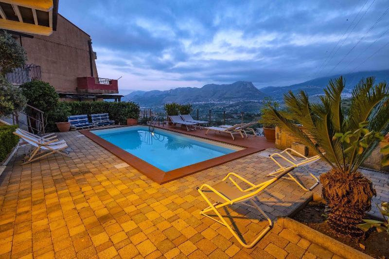Bnb Casa Rossa Monreale Ngoại thất bức ảnh